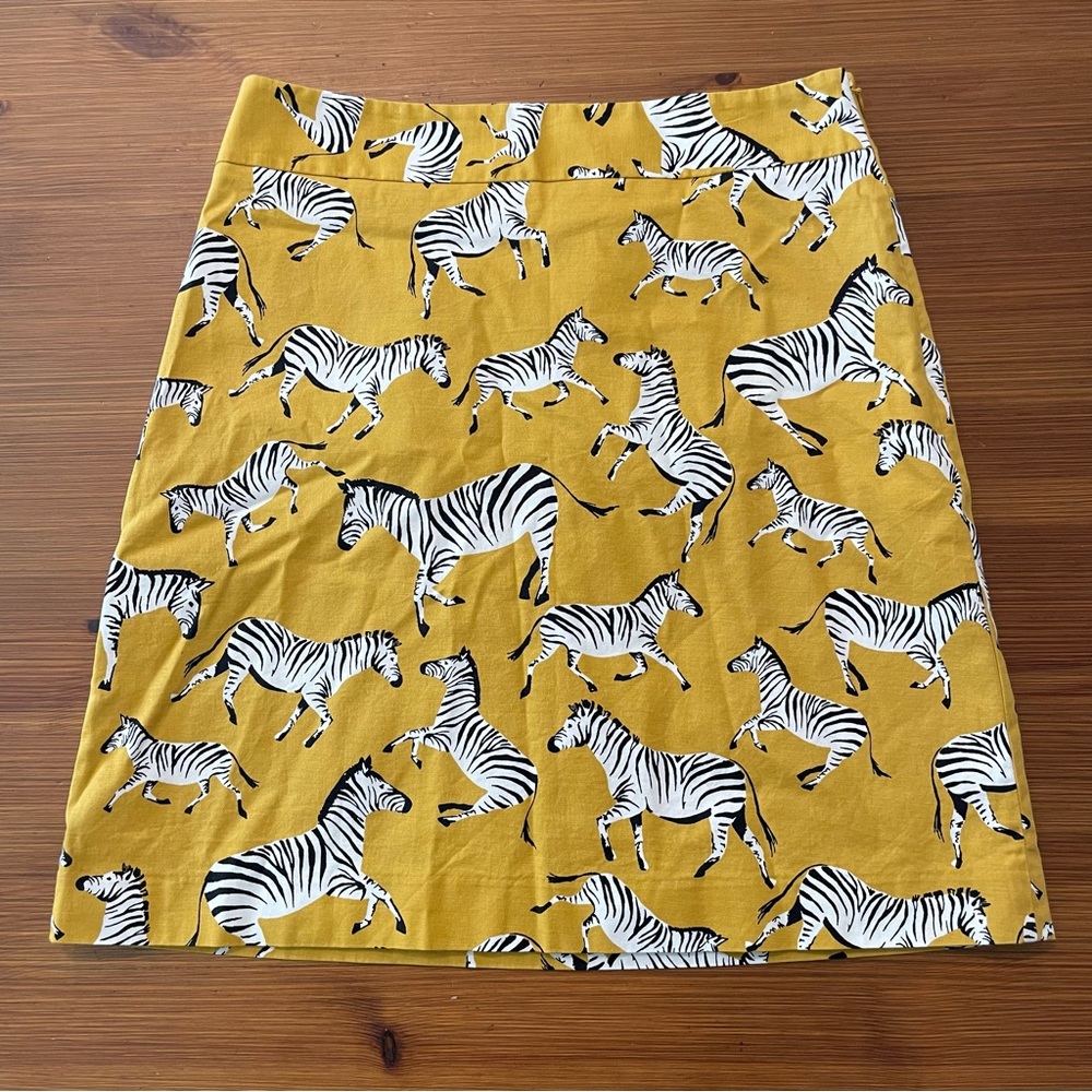 Ann Taylor Factory Gold Yellow Zebra Skirt - Size 4